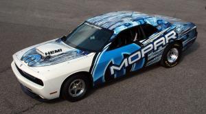 Dodge Challenger Drag Race Package by Mopar 2009 года